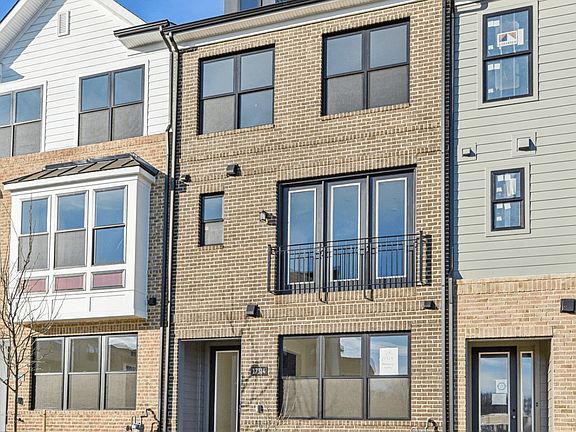 3rd image of 17314 Hardisty Way