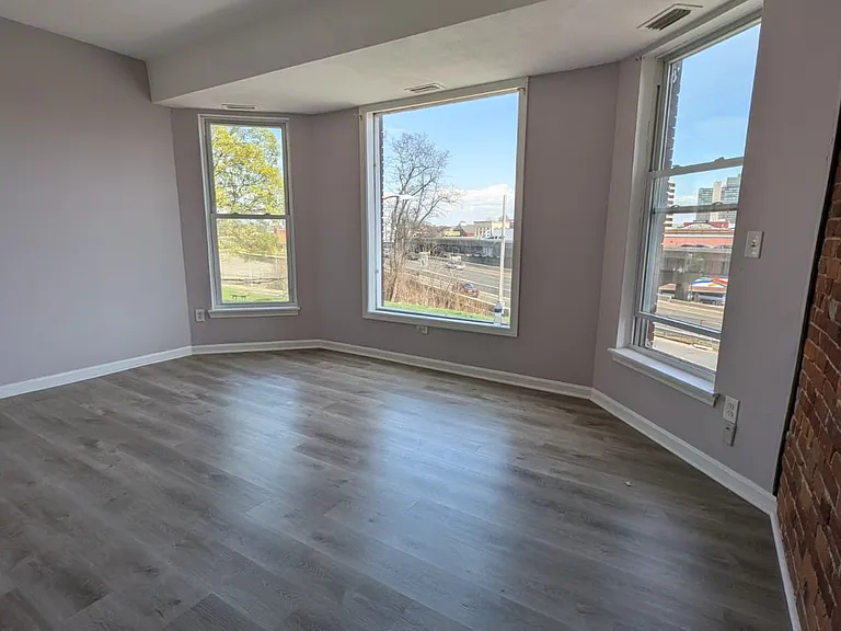 110 Brook St #2 — Photo 1