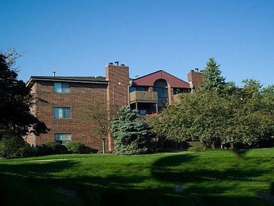 1370 Brook St APT J, Saint Charles, IL, 60174