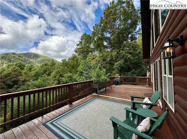 406 Phoenix Ridge Road, Jefferson, NC 28640