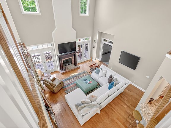 39th image of 157 Giles Ln