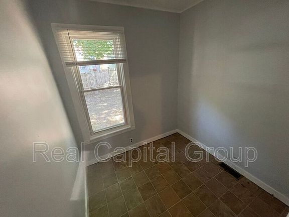 5th image of 2204 14th St #1