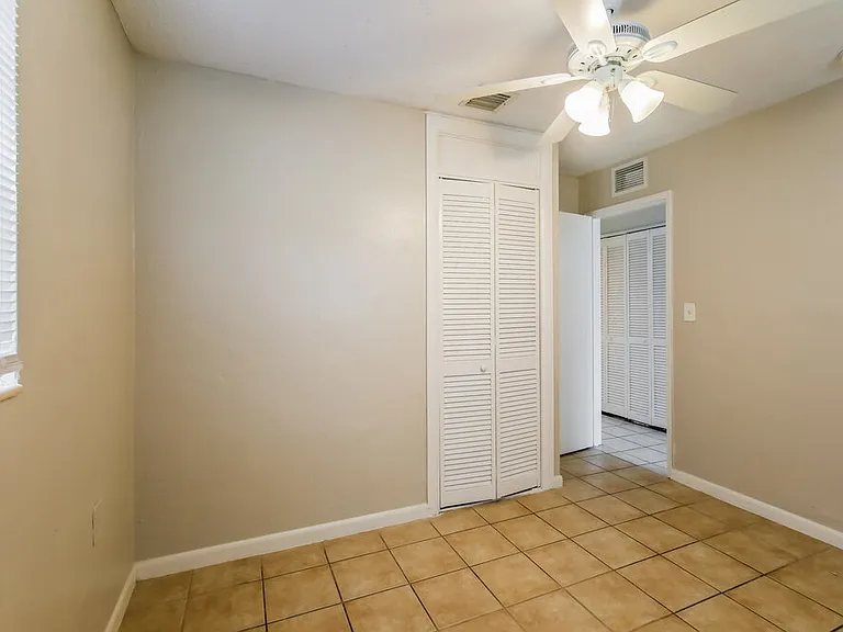 2797 NE 12th Ave — Photo 10