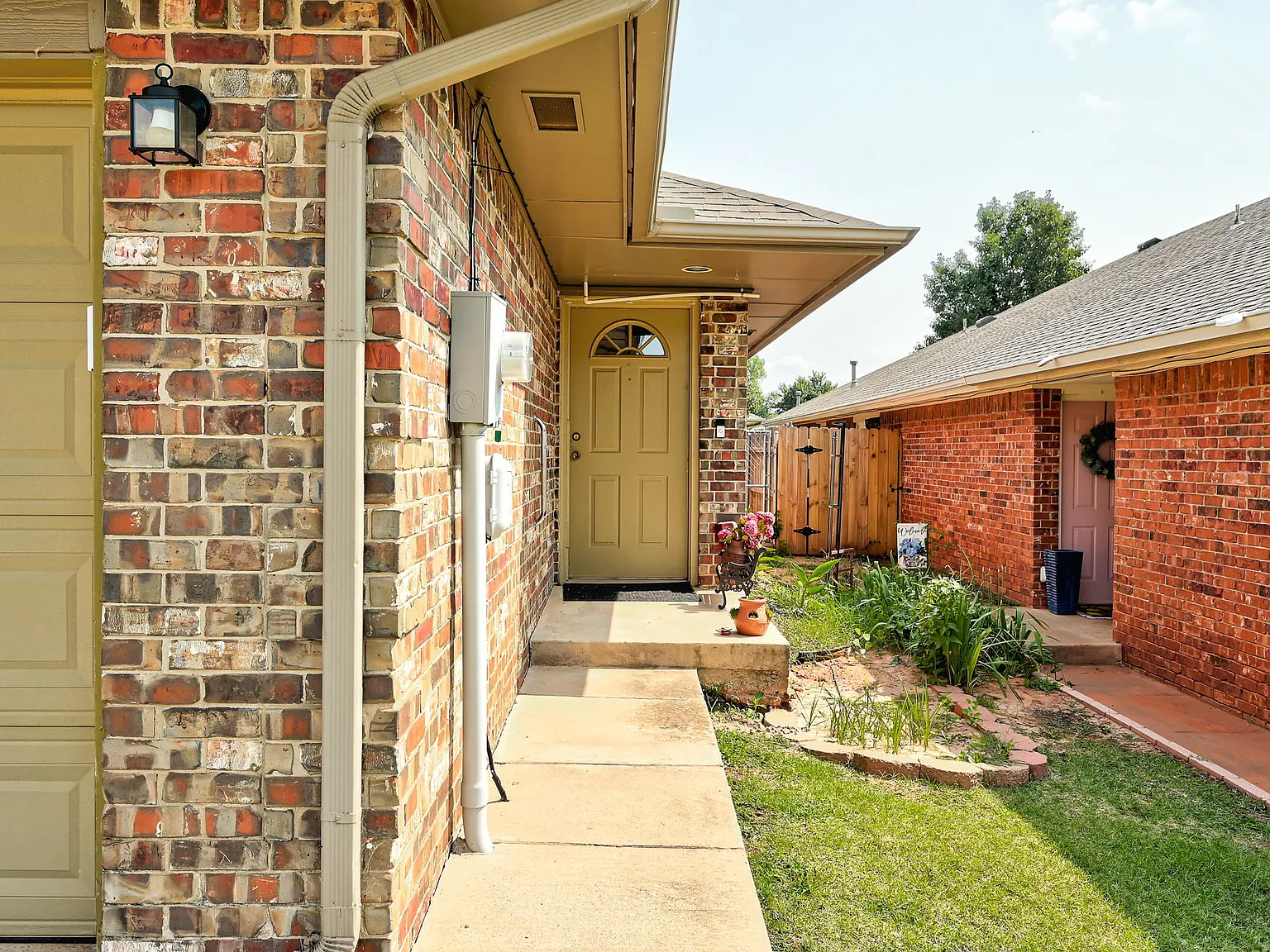 3 bed, 1250 sqft, $1,495 — Photo 3