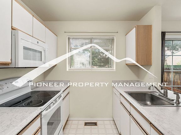 5th image of 6162 Colony Cir