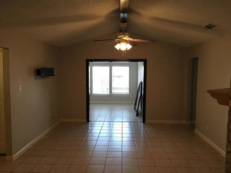 3110 Kleinmann Ave — Photo 9