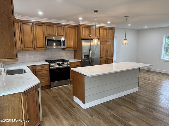 2nd image of 414 Green Grove Road