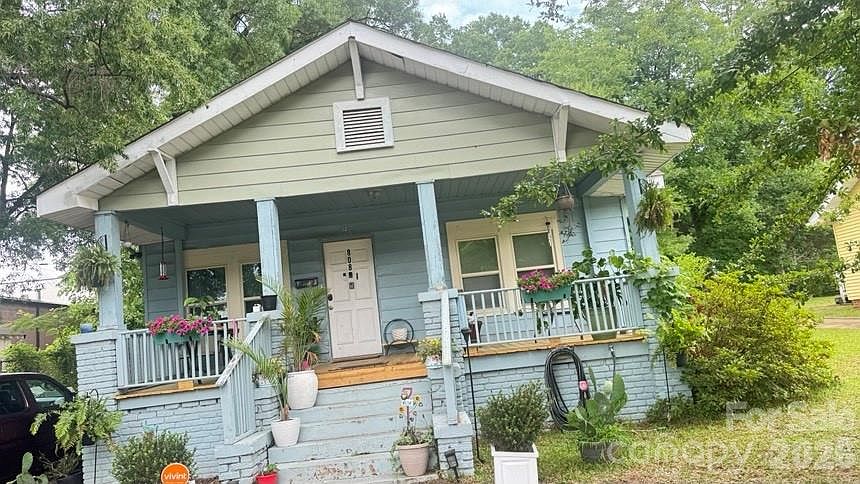 1st image of 808 Norris Ave
