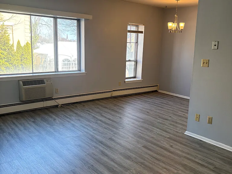 2549 S Kinnickinnic Ave #308 — Photo 3