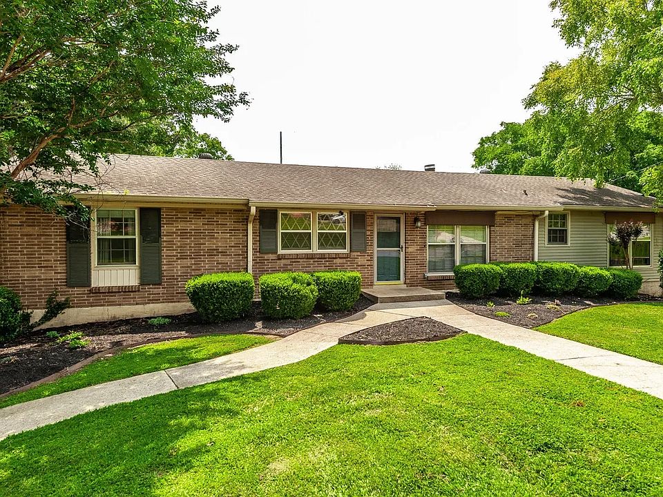 1st image of 148 Chippendale Dr #A