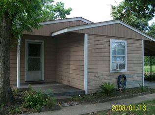 326 W Peach St, Angleton, TX 77515