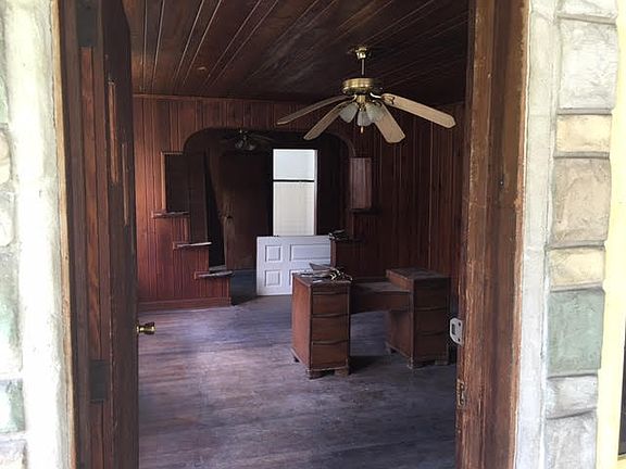 4th image of 2520 Lowell Ave