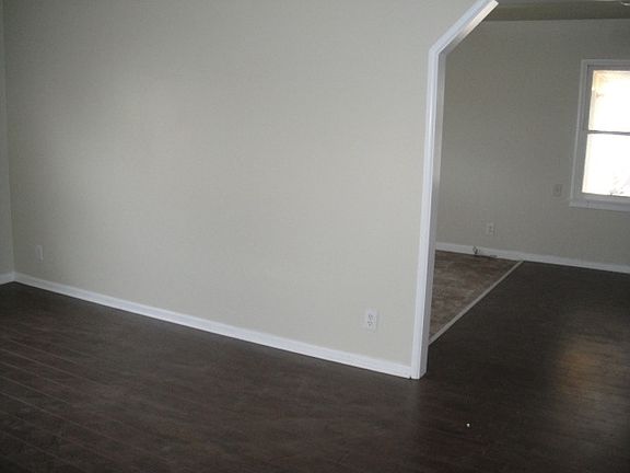 2nd image of 148 Sulgrave Dr
