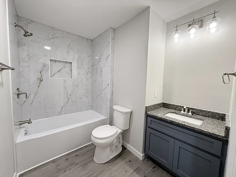 2894 Alice St — Photo 5
