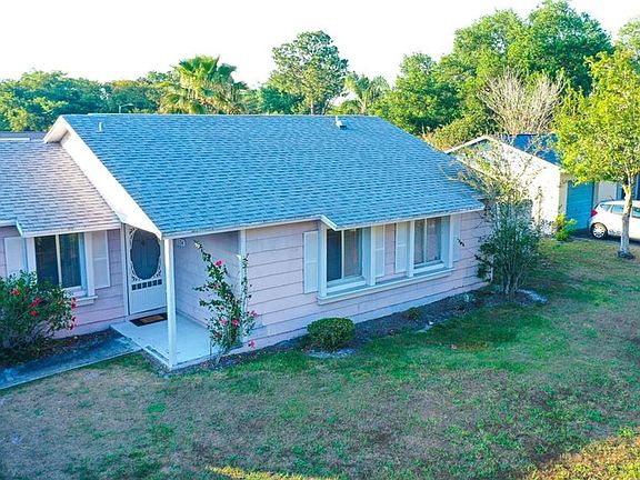 2nd image of 124 Wax Myrtle Dr