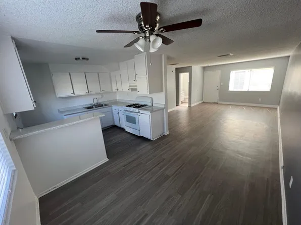 Norwalk Village, 11132 E Excelsior Dr #2B-1Ba-1200Sqft, Norwalk, CA 90650