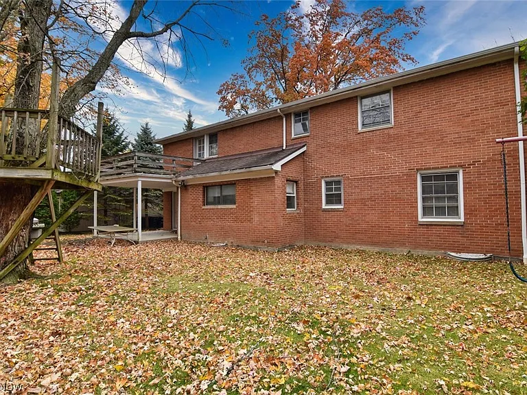 23310 Wendover Dr — Photo 44