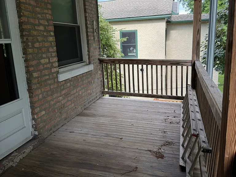 319 Chicago Ave #2 — Photo 15