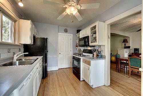 5th image of 912 Saint Clair Ave