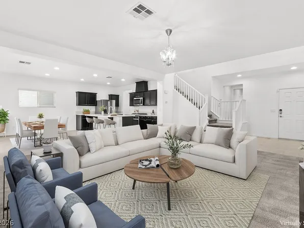 7732 Pyrenees Park Dr, Spring Valley, NV 89113