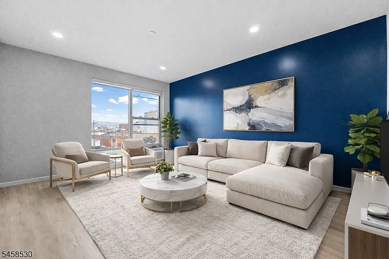 3 bed, 2.0 bath, $3,499 — Photo 2