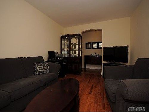 5th image of 1935 79th St