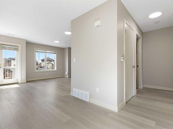 4th image of 68 E Chaparral Ridge Park SE