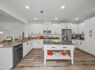 731 Forest Park Blvd, Oxnard, CA 93036