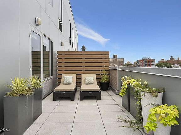 3rd image of 152 E 118th St APT 7L