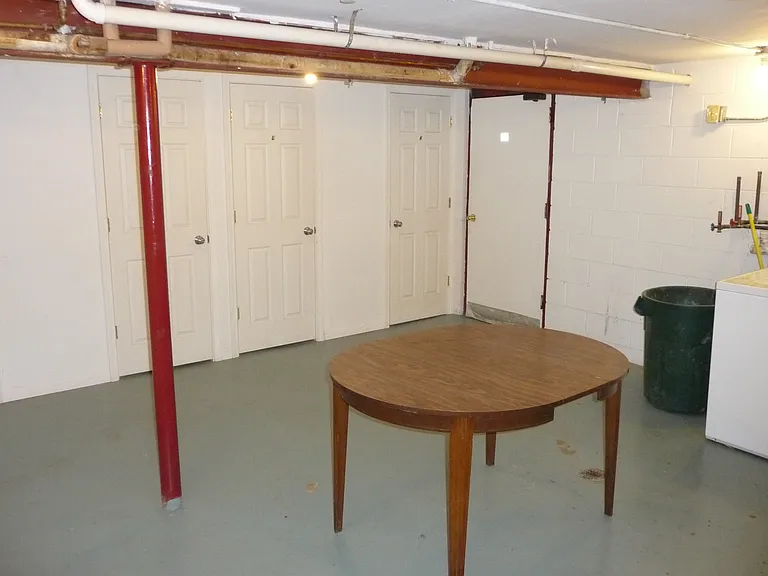 635 N Lake Ave #101 — Photo 11