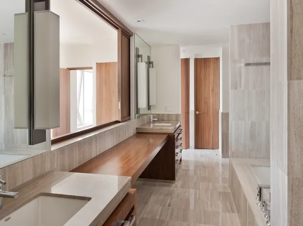 The Residences at 400 Fifth Avenue