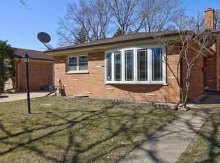 8840 Moody Ave, Morton Grove, IL 60053