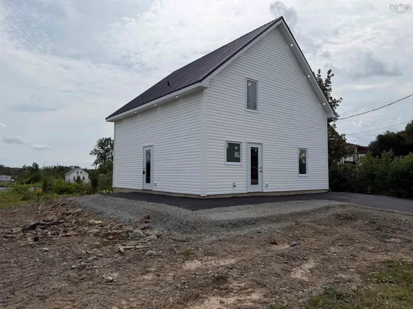 100 Maloney St, Sydney, NS B1N 2C8