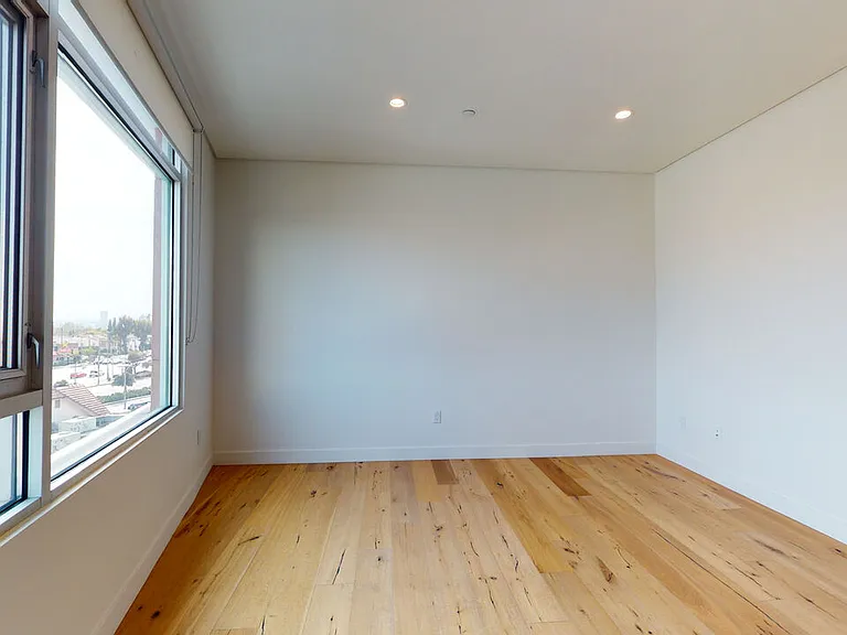 938 S Orange Grove Ave #203 — Photo 18