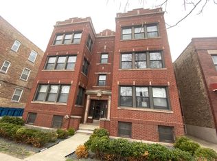 1942 W Addison St #2W, Chicago, IL 60613