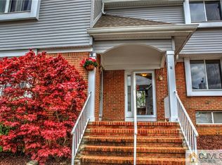 14 Dawn Ct, Monmouth Junction, NJ 08852