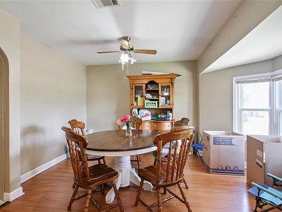 4th image of 3509 W Loyola Dr
