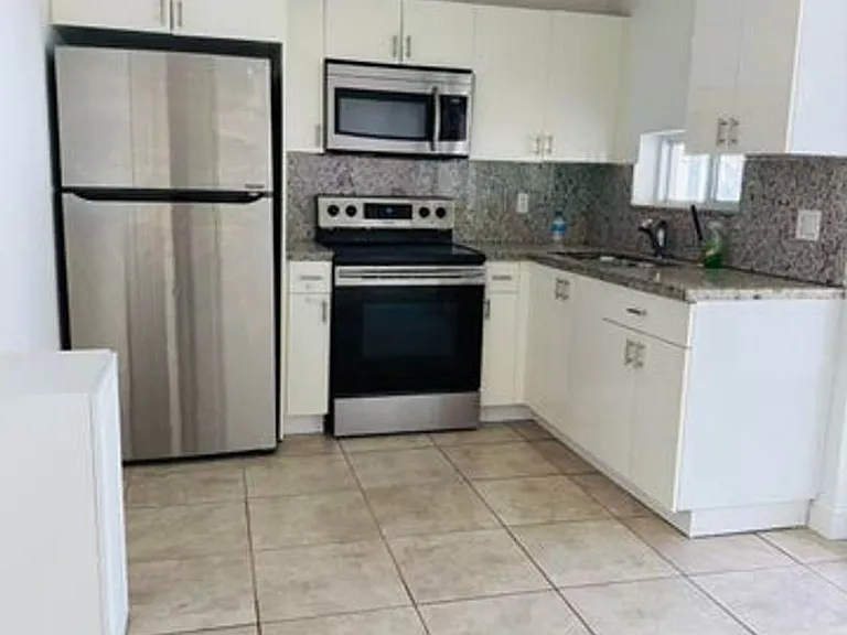 6250 SW 39th St — Photo 1