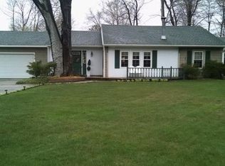 678 Ross Rd, Muskegon, MI 49441