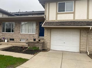 38203 Schoenherr Rd, Sterling Heights, MI 48312