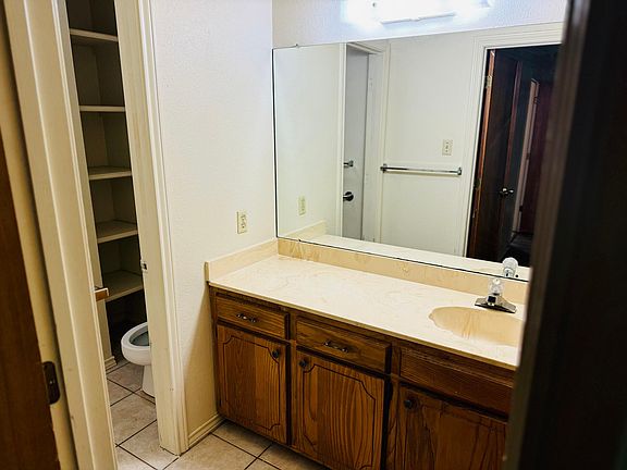 4th image of 114 Willow St