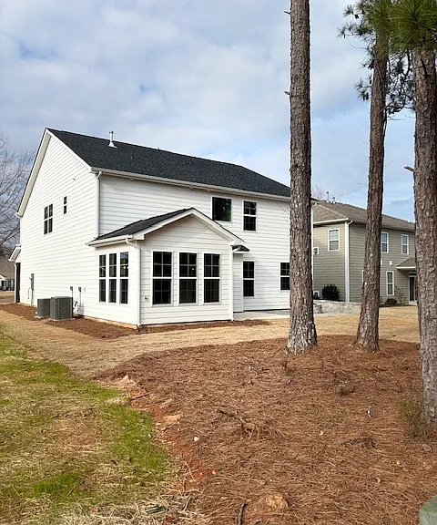 212 Woodlander Dr — Photo 38