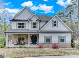 902 Crooked Creek Dr, Dahlonega, GA