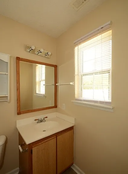 122 Creekview Dr — Photo 22