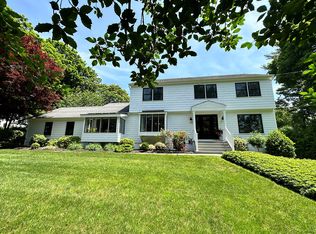 120 Sherley Pl, Fairfield, CT 06825
