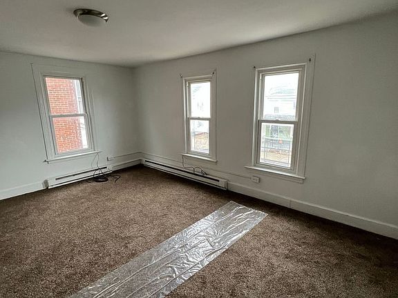 4th image of 1055 N Duke St Floor 2