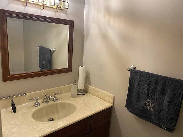 7700 Warfield Rd — Photo 27