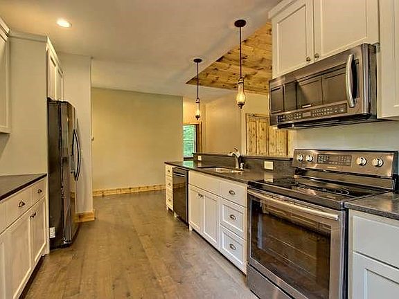 5th image of 635 McClure Dr