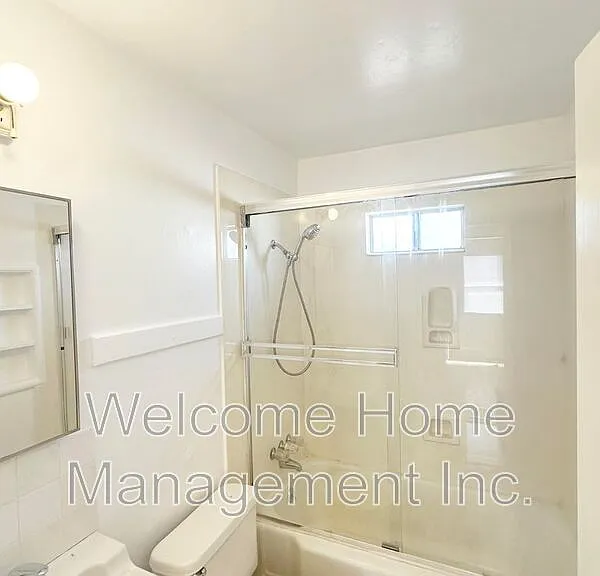 24074 Park St — Photo 6
