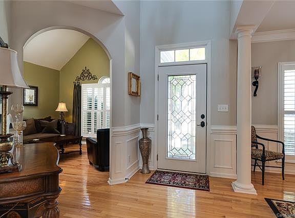 2nd image of 258 Castles Gate Dr